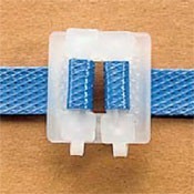 Boucles plastique autoblocante